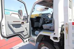 金杯 领驰3600 95马力 4X2 4.6米单排栏板载货车(SY1041DYV)