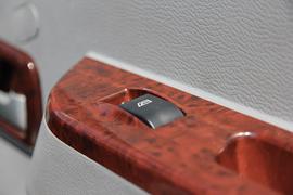 领骐&nbsp;载货车驾驶室                                               图片