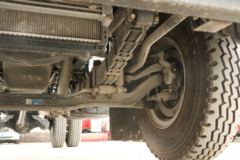 陕汽商用车 轩德X6中卡 轻量化版 160马力 4X2 6.75米仓栅式载货车(SX5181CCYGP51)