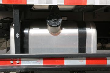 �����Ῠ ����K3000 ������ 130���� 4.18�׵�����ʽ�Ῠ(YTQ5040XXYKH331)ͼƬ