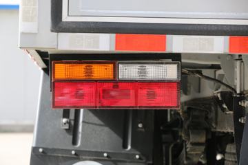 �����Ῠ ����K3000 ������ 130���� 4.18�׵�����ʽ�Ῠ(YTQ5040XXYKH331)ͼƬ