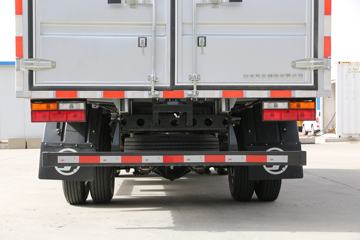 �����Ῠ ����K3000 ������ 130���� 4.18�׵�����ʽ�Ῠ(YTQ5040XXYKH331)ͼƬ