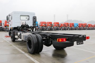 东风华神底盘&nbsp;垃圾运输车外观图片