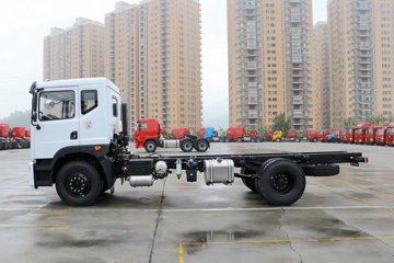 东风华神底盘&nbsp;垃圾运输车外观图片