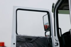 东风华神 T5 210马力 4X2 压缩式垃圾车(聚尘王牌)(HNY5182ZYSE6)