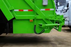 东风 多利卡D9 20周年纪念版 230马力 4X2 压缩式垃圾车(神狐牌)(HLQ5181ZYSD6)