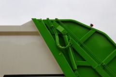 东风 多利卡D9 20周年纪念版 230马力 4X2 压缩式垃圾车(神狐牌)(HLQ5181ZYSD6)