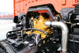 华神T5&nbsp;随车吊底盘图片