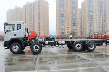 东风华神底盘&nbsp;液体运输车外观图片