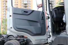 东风华神 T5 270马力 19.9方腐蚀性物品罐式运输车(锡宇牌)(WXQ5323GFWE5)