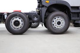 东风华神底盘&nbsp;液体运输车底盘图片