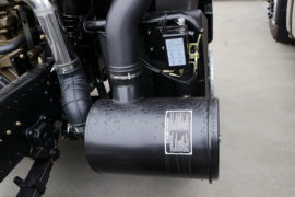 东风华神底盘&nbsp;液体运输车底盘图片