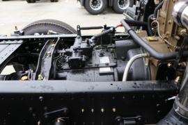 东风华神底盘&nbsp;液体运输车底盘图片