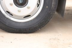 江淮 骏铃E3 88马力 3.7米单排栏板轻卡(HFC1040P93K1B4V)