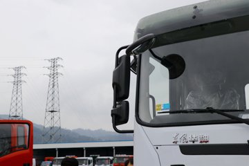 东风华神底盘&nbsp;洒水车/喷洒车外观图片