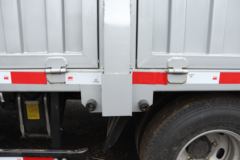 陕汽轻卡 德龙K3000 标载版 160马力 4.18米单排仓栅式轻卡(YTQ5041CCYKJ331)