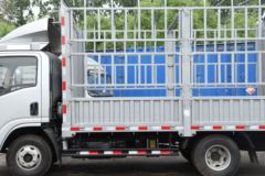 陕汽轻卡 德龙K3000 标载版 160马力 4.18米单排仓栅式轻卡(YTQ5041CCYKJ331)