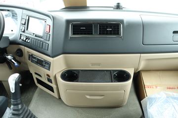 �й����� HOWO TX�ؿ� 440���� 6X4 LNGǣ����(����)(ZZ4257V384GF1LB)ͼƬ