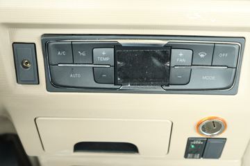 �й����� HOWO TX�ؿ� 440���� 6X4 LNGǣ����(����)(ZZ4257V384GF1LB)ͼƬ