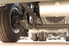 中国重汽 HOWO T7H重卡 440马力 6X4危化品牵引车(重汽16挡铝壳)(ZZ4257V324HE1W)