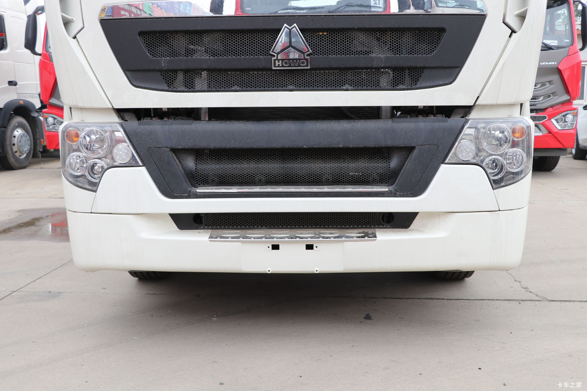 �й����� HOWO T7H�ؿ� 440���� 6X4 LNGǣ����(����)���                                                
