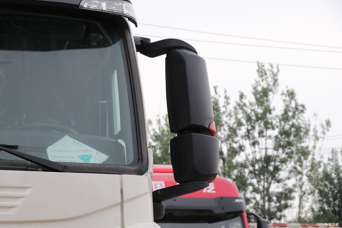 �й����� HOWO T7H�ؿ� 440���� 6X4 LNGǣ����(����)���                                                