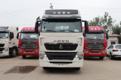 中国重汽 HOWO T7H重卡 440马力 6X4 LNG牵引车(国六)(ZZ4257V384HF1LB)