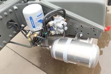 �й����� HOWO TX�ؿ� 440���� 6X4 LNGǣ����(����)(ZZ4257V384GF1LB)ͼƬ