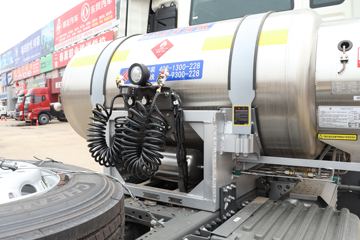 �й����� HOWO TX�ؿ� 440���� 6X4 LNGǣ����(����)(ZZ4257V384GF1LB)ͼƬ