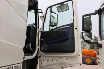 �й����� HOWO T7H�ؿ� 460���� 6X4ǣ����(16��)(ZZ4257W324HE1B)ͼƬ