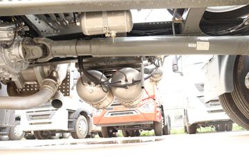 �й����� HOWO TX�ؿ� 440���� 6X4 LNGǣ����(����)(ZZ4257V384GF1LB)ͼƬ