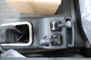 �й����� HOWO T7H�ؿ� 460���� 6X4ǣ����(16��)(ZZ4257W324HE1B)ͼƬ