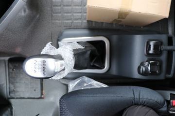 �й����� HOWO T7H�ؿ� 460���� 6X4ǣ����(16��)(ZZ4257W324HE1B)ͼƬ