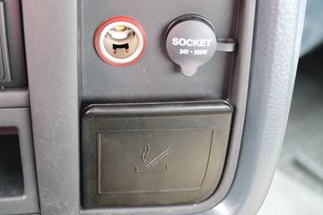 �й����� HOWO T7H�ؿ� 460���� 6X4ǣ����(16��)(ZZ4257W324HE1B)ͼƬ