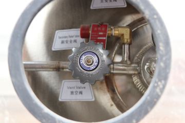 �й����� HOWO T7H�ؿ� 440���� 6X4 LNGǣ����(����)(ZZ4257V384HF1LB)ͼƬ