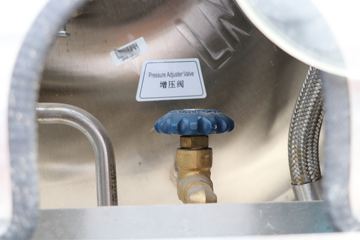 �й����� HOWO T7H�ؿ� 440���� 6X4 LNGǣ����(����)(ZZ4257V384HF1LB)ͼƬ