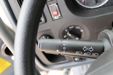 �й����� HOWO T7H�ؿ� 460���� 6X4ǣ����(16��)(ZZ4257W324HE1B)ͼƬ