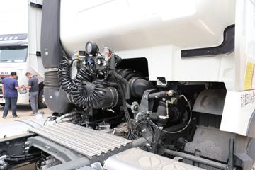 �й����� HOWO T7H�ؿ� 460���� 6X4ǣ����(16��)(ZZ4257W324HE1B)ͼƬ