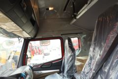 中国重汽 豪瀚N7G重卡 440马力 6X4 LNG牵引车(国六)(ZZ4255V3846F1L)
