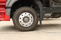 中国重汽 豪瀚N7G重卡 440马力 6X4 LNG牵引车(国六)(ZZ4255V3846F1L)