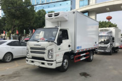 江铃 顺达窄体 129马力 4X2 4.15米冷藏车(程力威牌)(CLW5043XLCJ6)