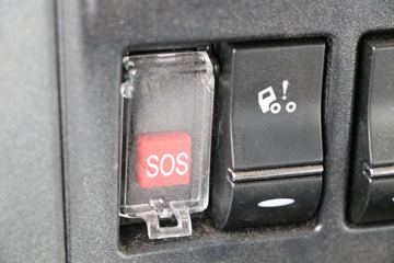 �й����� HOWO TX 290���� 4X2 9.52��LNG��ʽ�ػ���(����)(ZZ5187XXYN711GF1L)ͼƬ