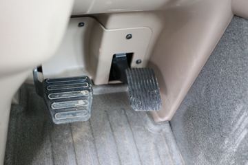 �й����� HOWO TX 290���� 4X2 9.52��LNG��ʽ�ػ���(����)(ZZ5187XXYN711GF1L)ͼƬ