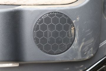 �й����� HOWO TX 290���� 4X2 9.52��LNG��ʽ�ػ���(����)(ZZ5187XXYN711GF1L)ͼƬ