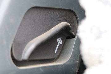 �й����� HOWO TX 290���� 4X2 9.52��LNG��ʽ�ػ���(����)(ZZ5187XXYN711GF1L)ͼƬ