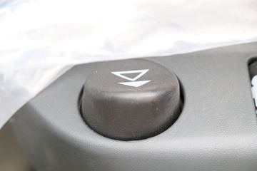 �й����� HOWO TX 290���� 4X2 9.52��LNG��ʽ�ػ���(����)(ZZ5187XXYN711GF1L)ͼƬ