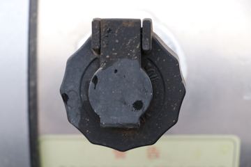 �й����� HOWO TX 290���� 4X2 9.52��LNG��ʽ�ػ���(����)(ZZ5187XXYN711GF1L)ͼƬ