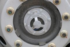 中国重汽 HOWO TX 290马力 4X2 9.52米LNG厢式载货车(国六)(ZZ5187XXYN711GF1L)