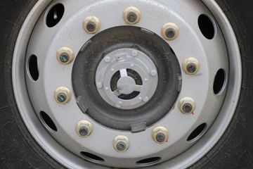 �й����� HOWO TX 290���� 4X2 9.52��LNG��ʽ�ػ���(����)(ZZ5187XXYN711GF1L)ͼƬ