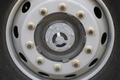 中国重汽 HOWO TX 290马力 4X2 9.52米LNG厢式载货车(国六)(ZZ5187XXYN711GF1L)